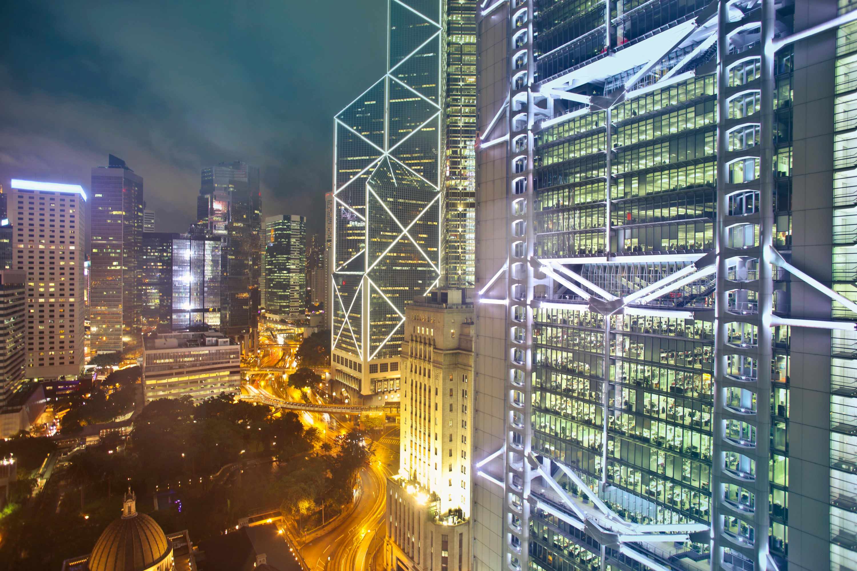 区块链技术如何革新银行跨境汇款手续费调整机制