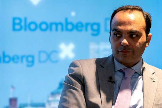 Rohit Chopra卸任CFPB局长:激进监管风格与法律裁决的双重影响